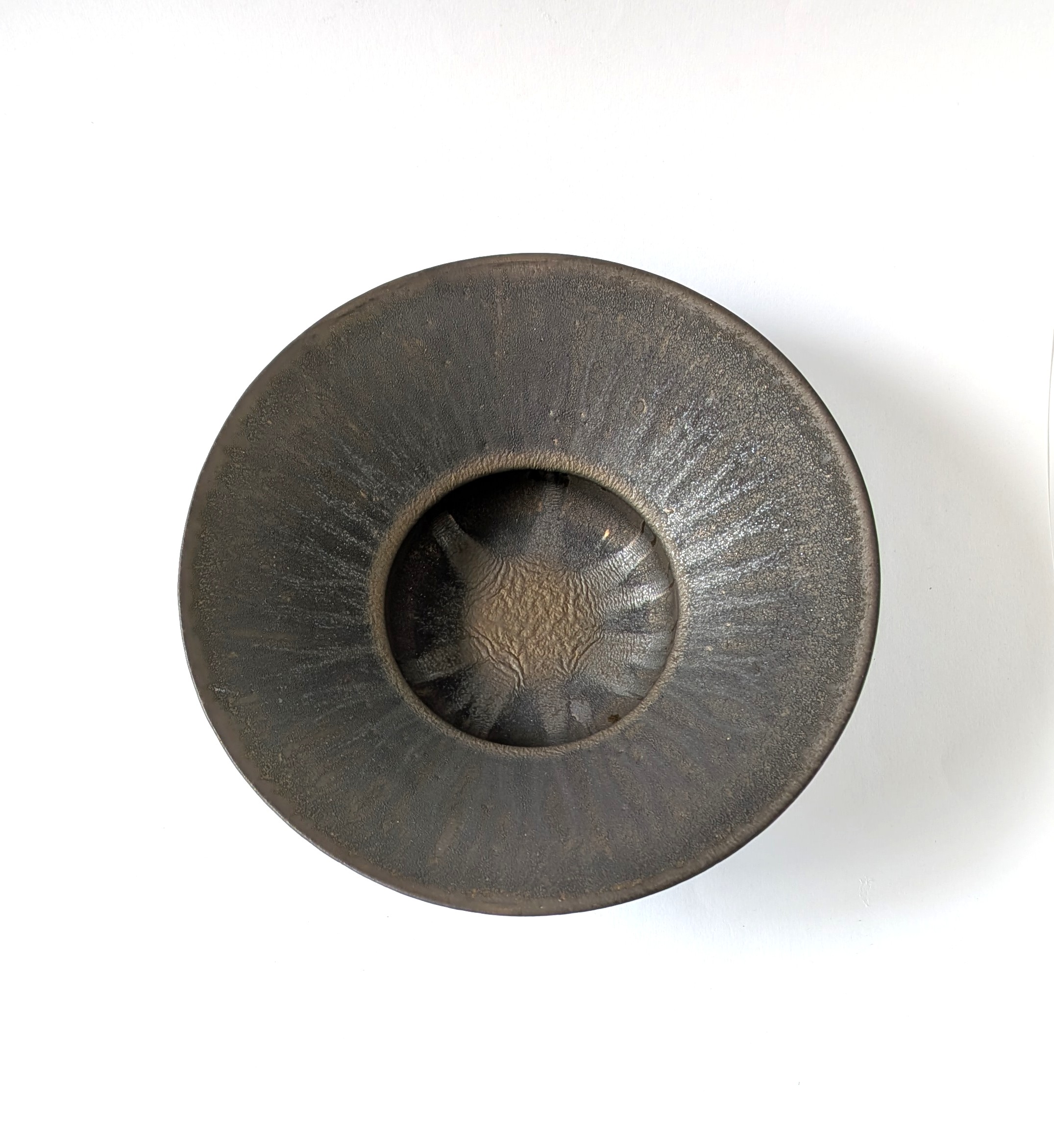 鉚黒　パスタ鉢